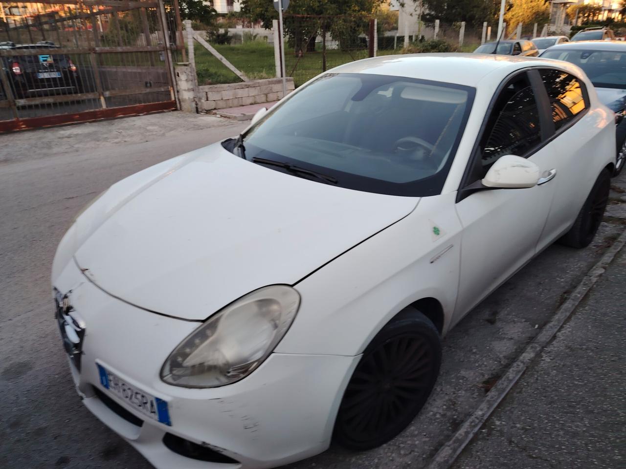 Alfa Romeo Giulietta 1.6 JTDm-2 105 CV Distinctive
