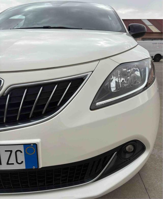 LANCIA Ypsilon 1.0 FireFly 5 porte S&S Hybrid Gold