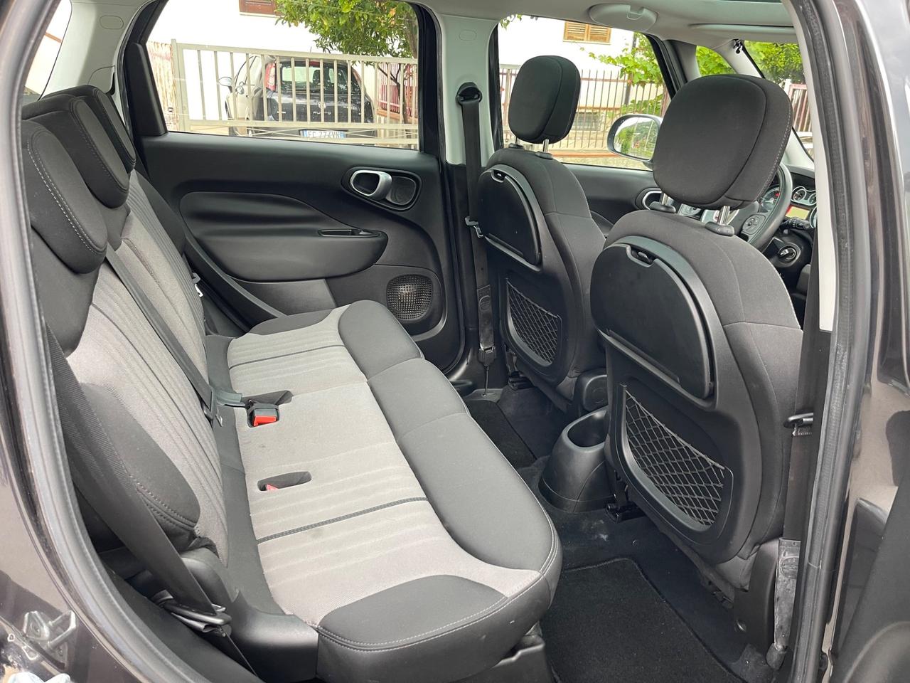 Fiat 500L 1.6 Multijet 120 CV (DOMMYcars)