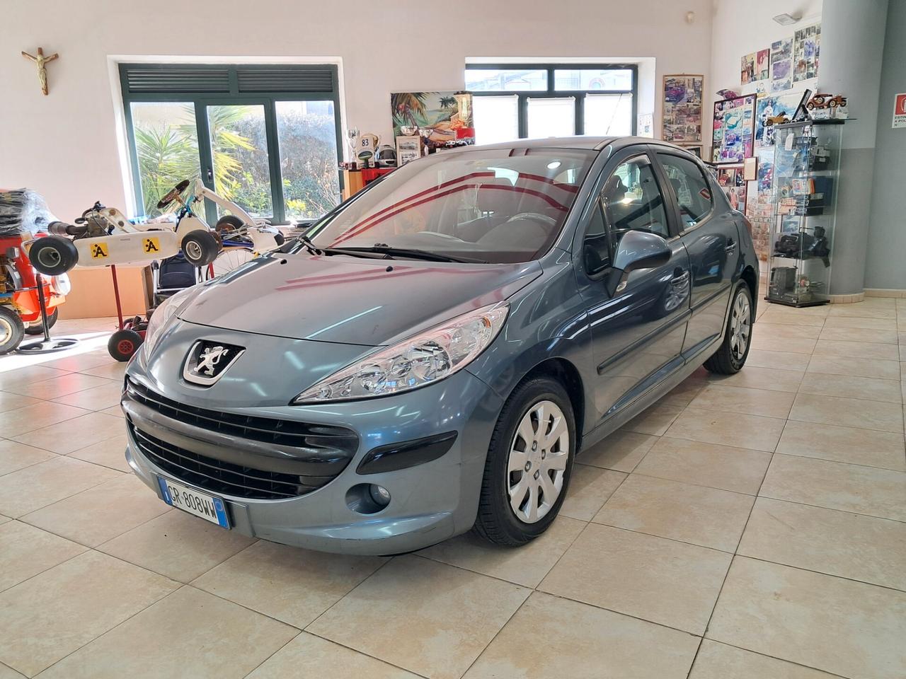 Peugeot 207 1.4 HDi 70CV 5p. X Line