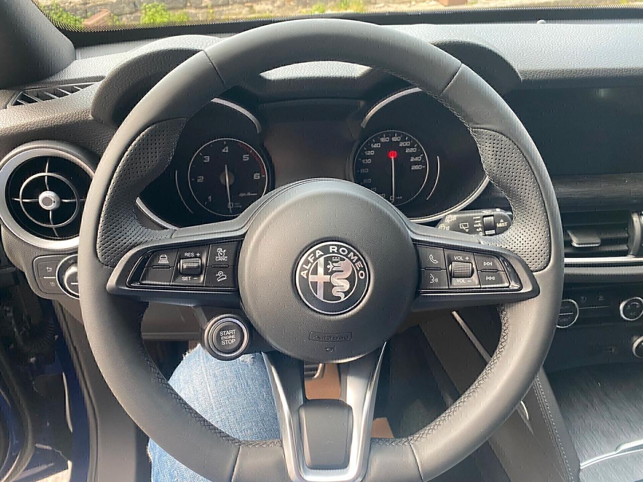 Alfa Romeo Stelvio 2.2 Turbodiesel 160 CV AT8 RWD Sprint