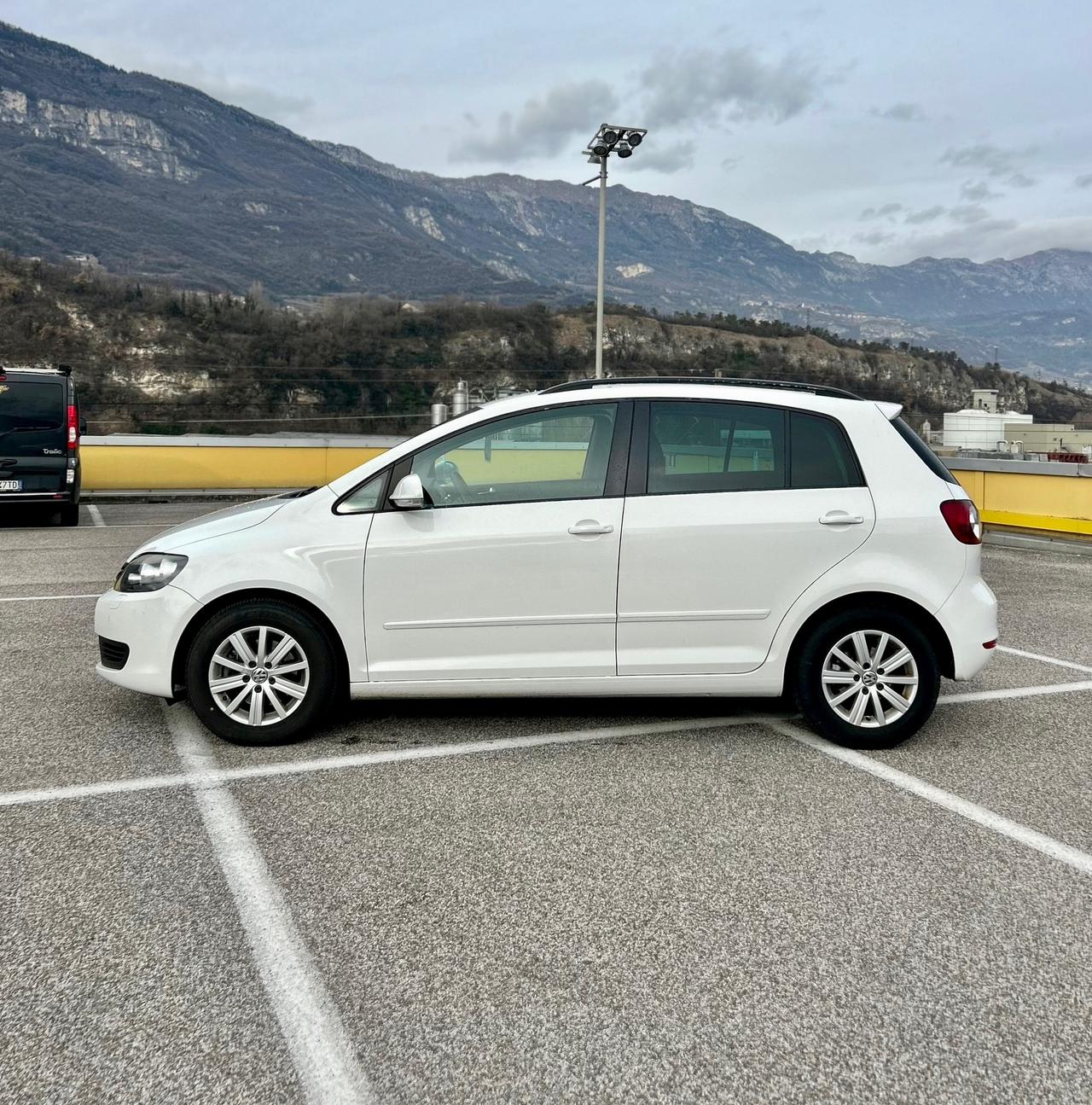 Volkswagen Golf Plus 1.6 TDI Highline Neopatentati