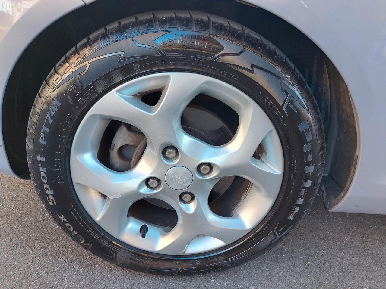 Ford Fiesta 1.4 TDCi 5p. Titanium