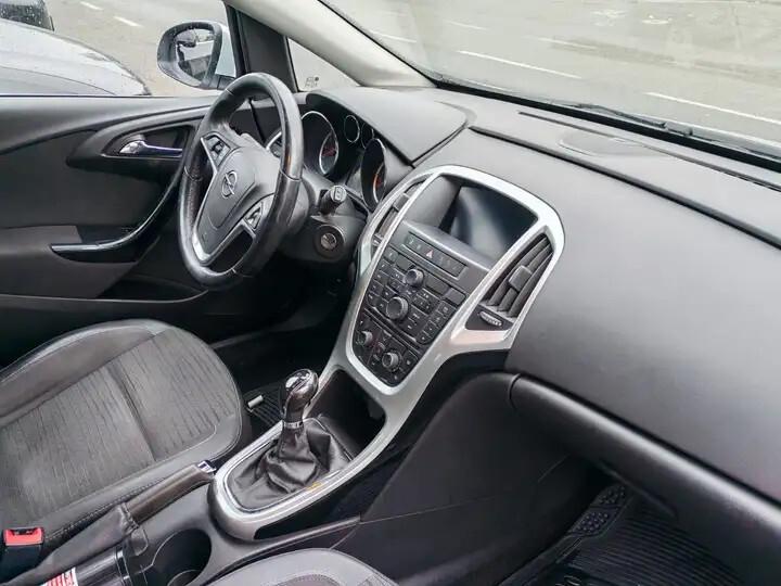 Opel Astra 1.4 Turbo 140CV 5 porte Cosmo