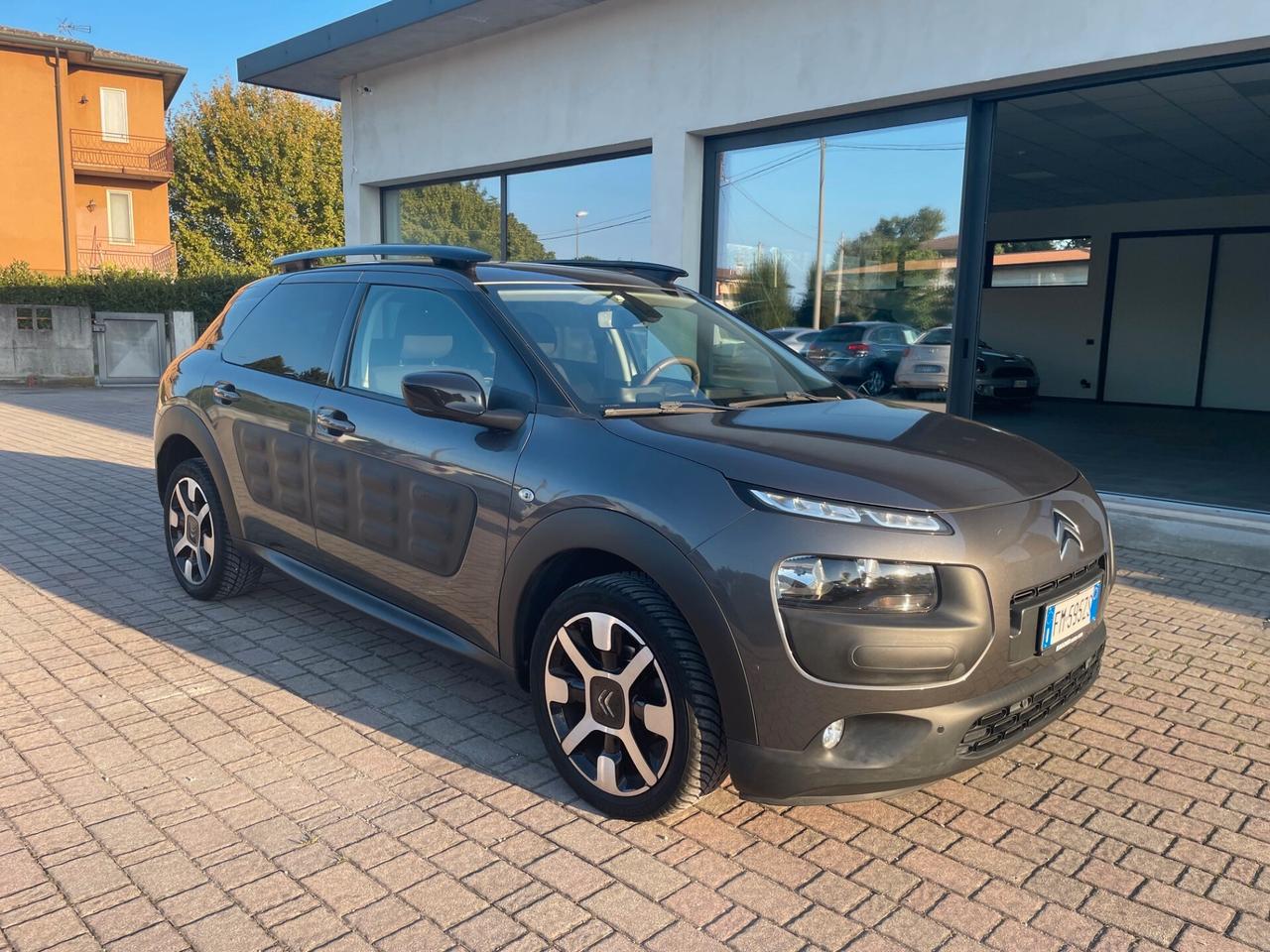 Citroen C4 Cactus BlueHDi 100 Shine