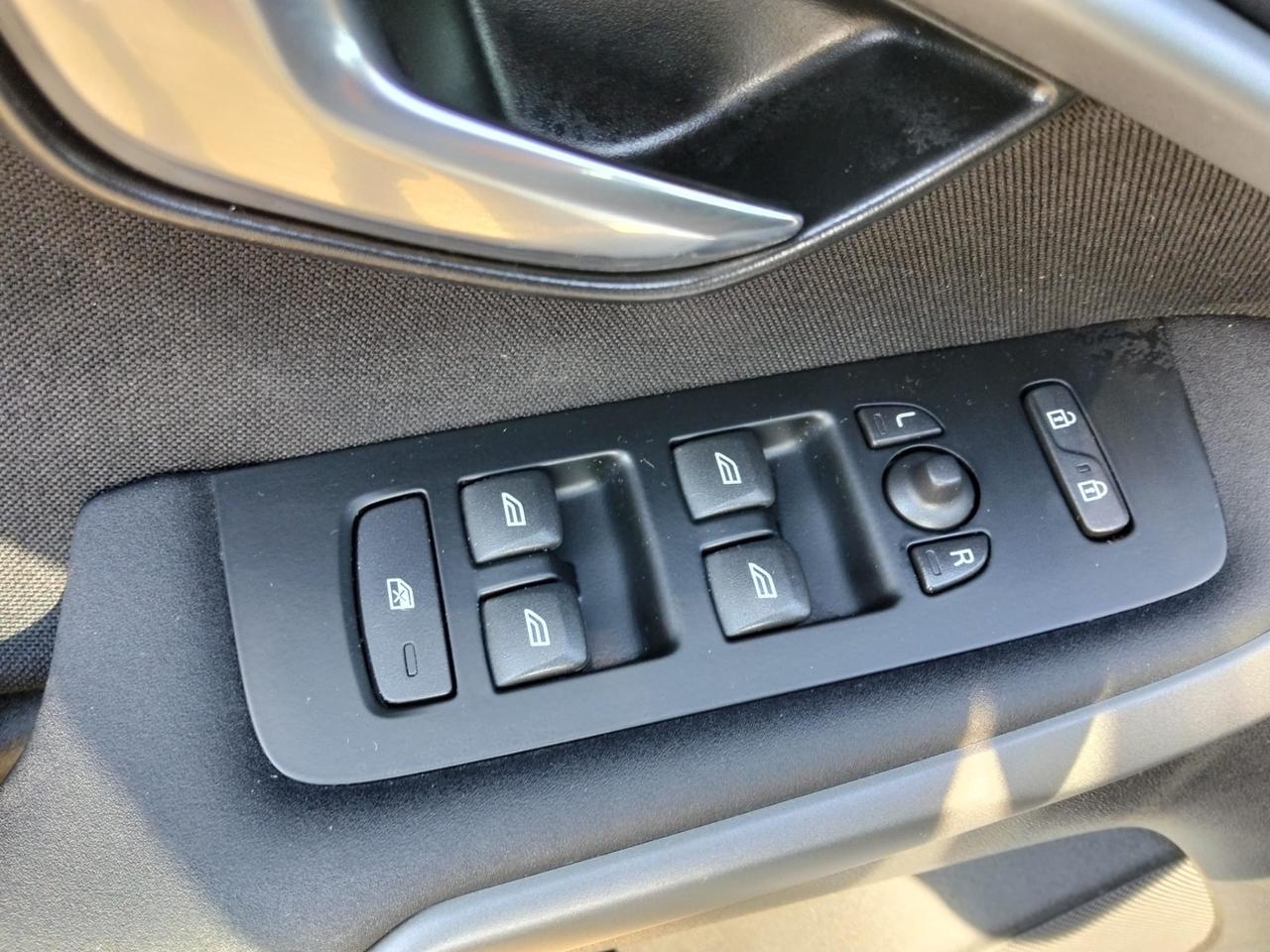 Volvo V40 D2 120Cv*S&S*Cerchi*Sensori*Cruise*Euro 6B