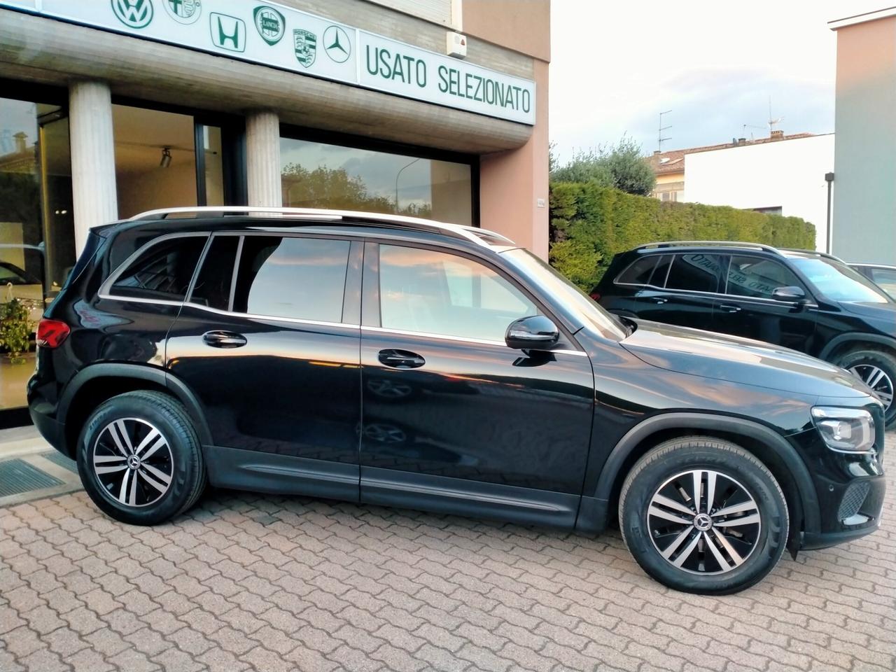 Mercedes-Benz GLB 180 D LED / TETTO APRIBILE /LUCI AMBIENT SOFFUSE / DISPLAY MAXI /AUT.8M.