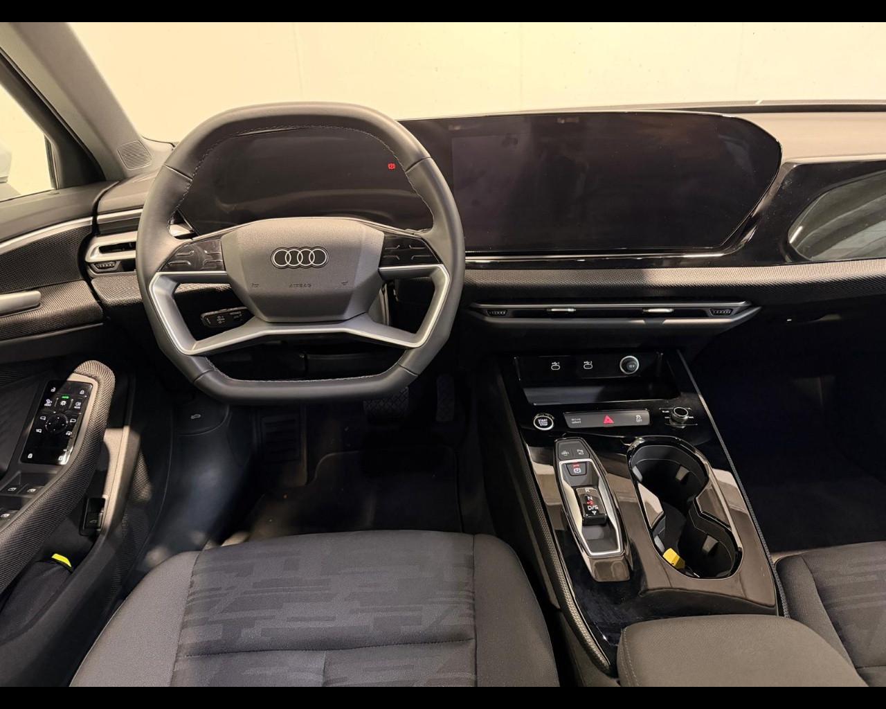 AUDI A5 AVANT 40 TDI MHEV+ S-TRONIC BUSINESS ADVANCED