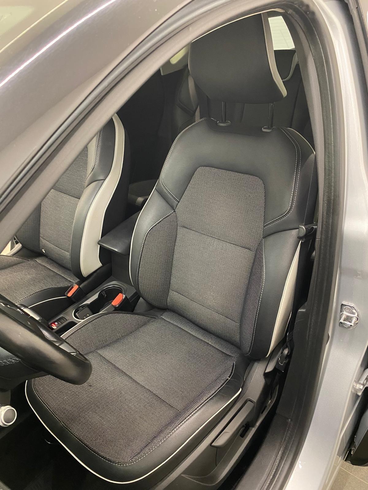 Renault Captur Blue dCi 115 CV EDC Intens
