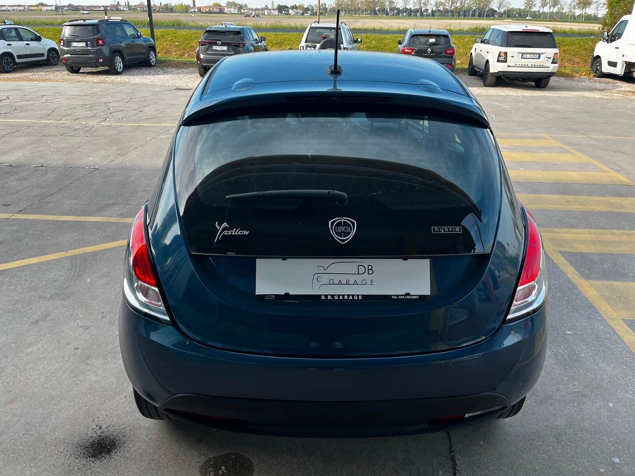 Lancia Ypsilon 1.0 FireFly 5 porte S&S Hybrid Silver Plus