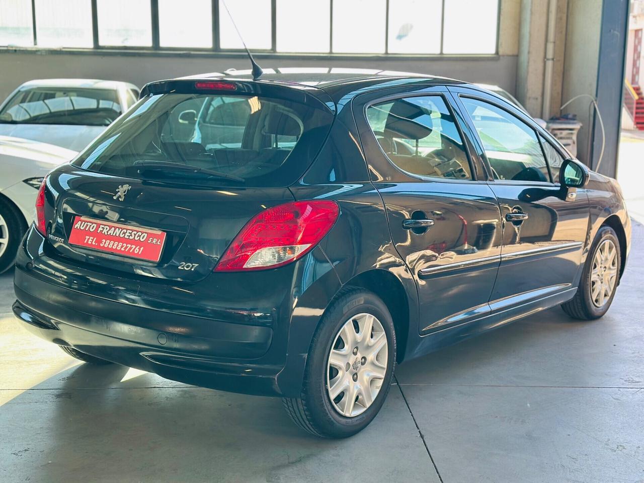 Peugeot 207 Plus 1.4 8V 75CV 5p. ECO GPL