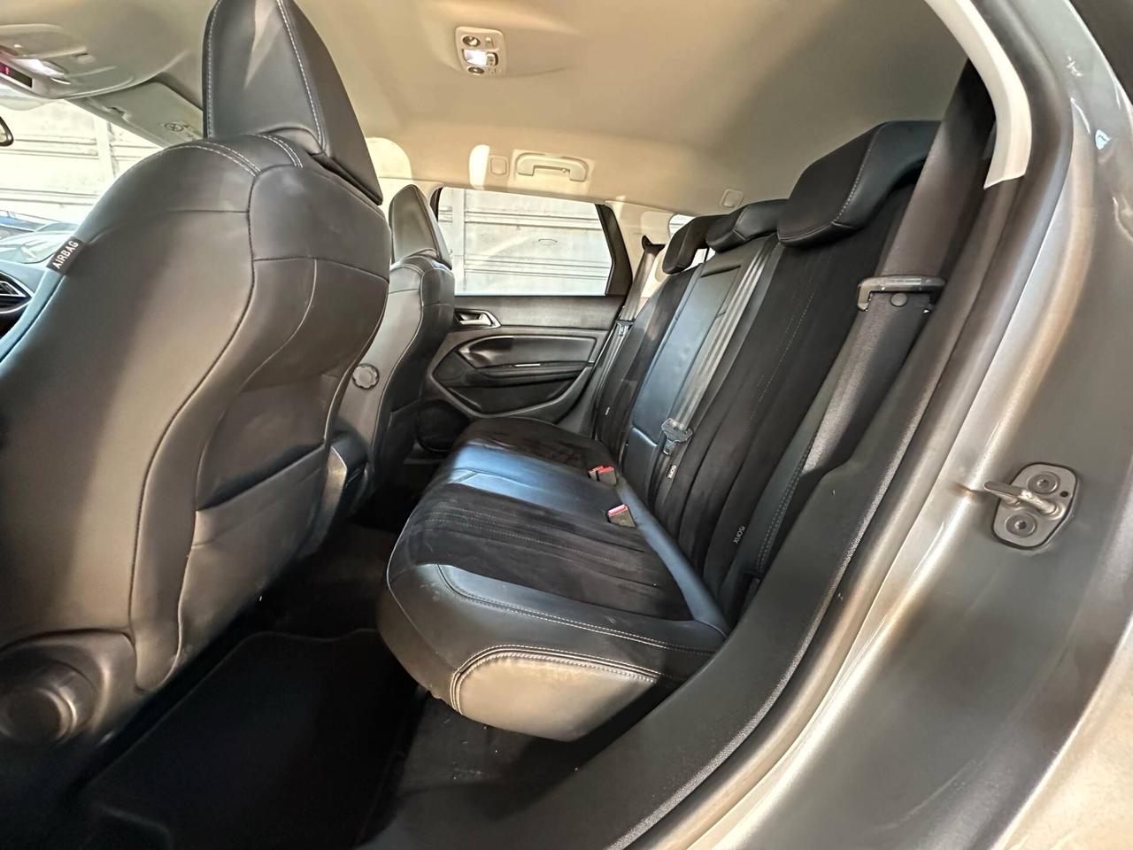 Peugeot 308 BlueHDi 150 S&S SW Allure