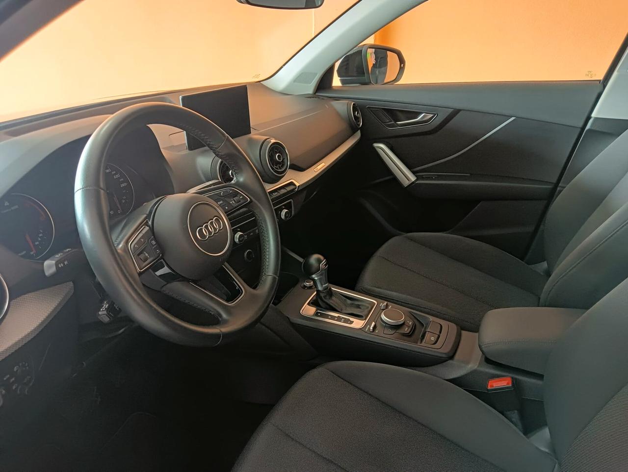 Audi Q2 30 TDI S tronic Business