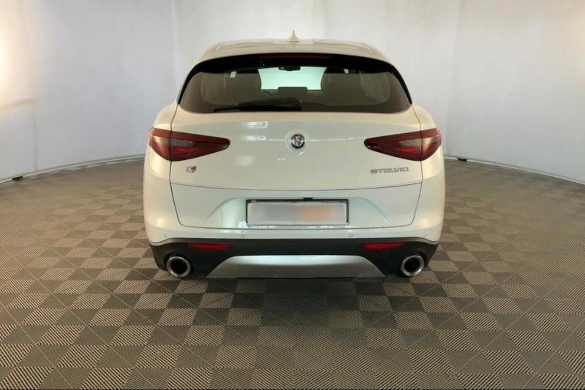 ALFA ROMEO STELVIO 2.2 TURBODIESEL 210 CV AT8 Q4 LUSSO