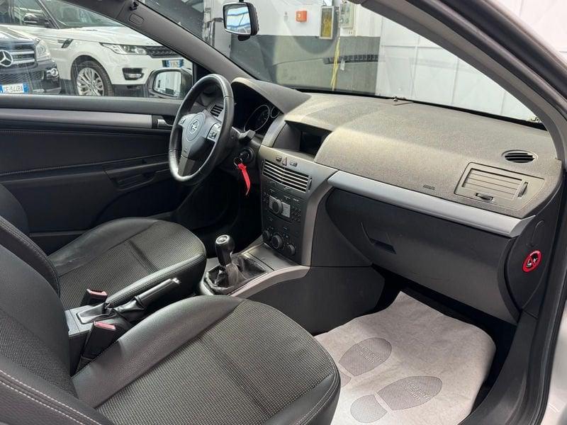 Opel Astra Astra GTC 1.9 cdti Cosmo 6m