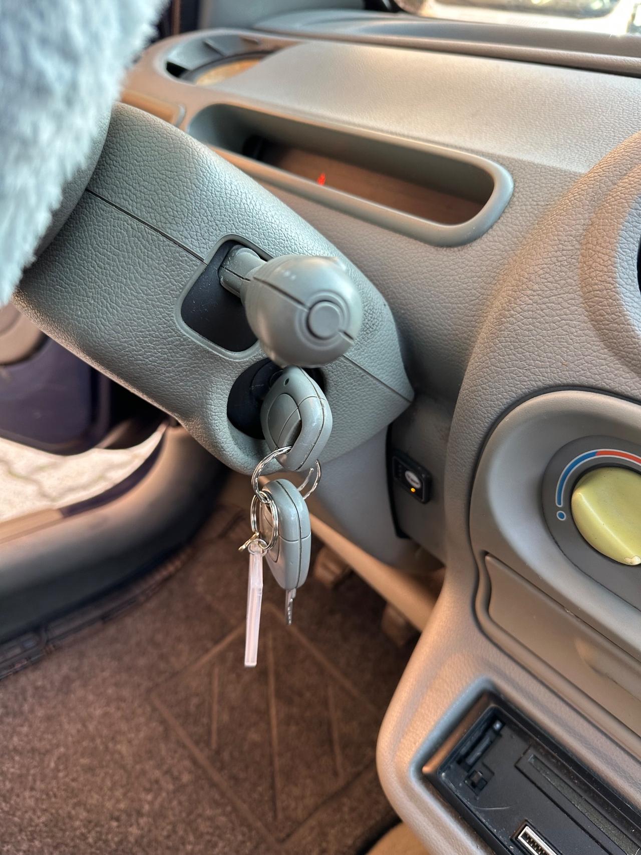 Renault Twingo 1.2i cat Base