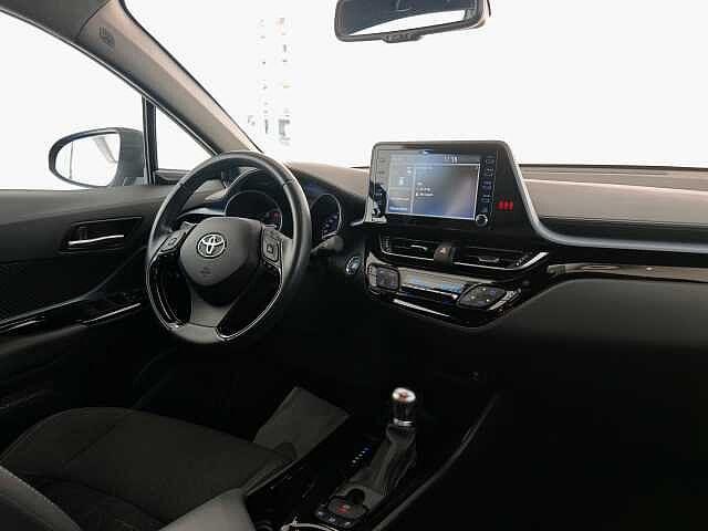 Toyota C-HR 1.8 Hybrid E-CVT Trend