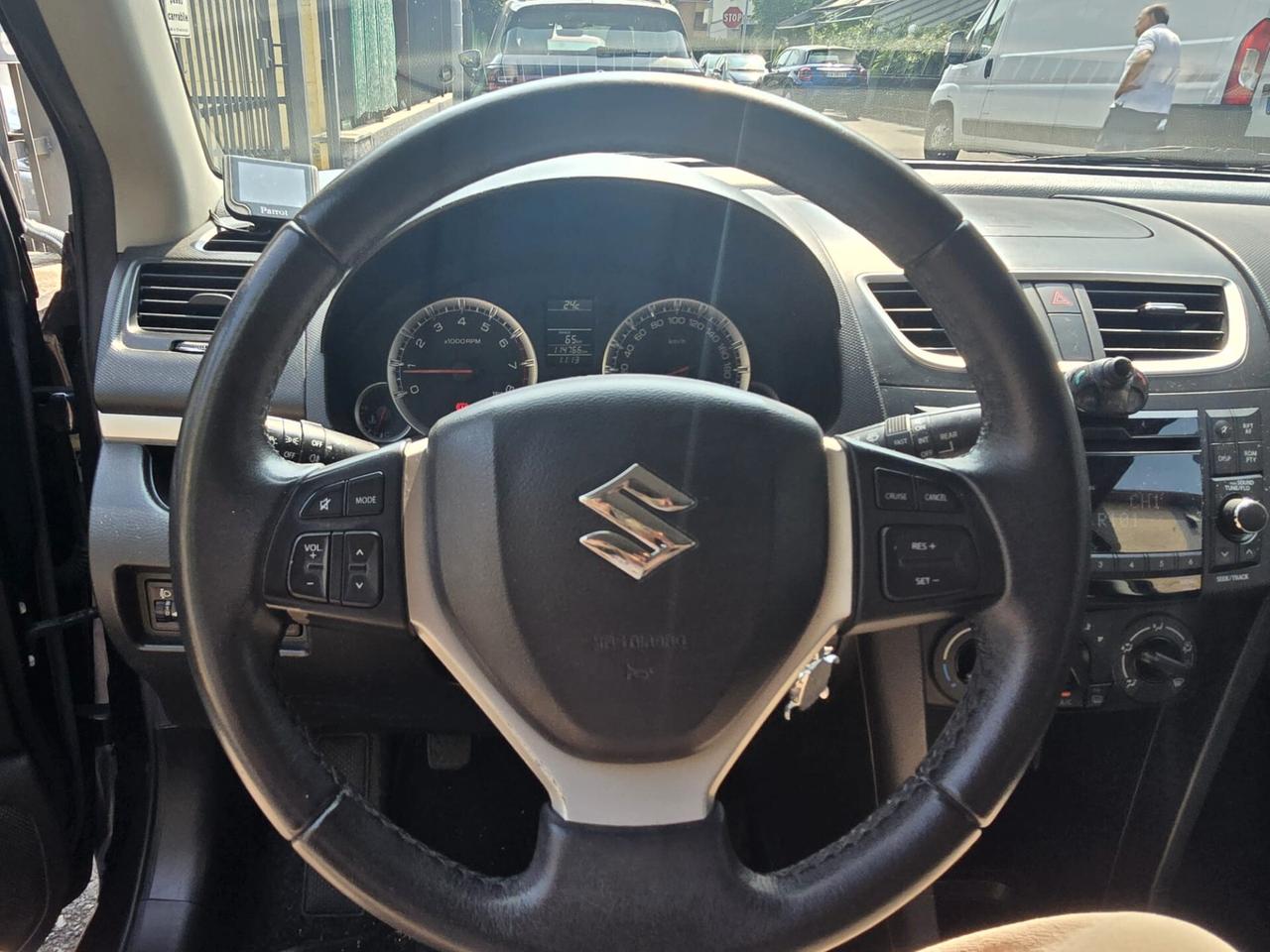 Suzuki Swift 1.2 VVT 5 porte B-Cool