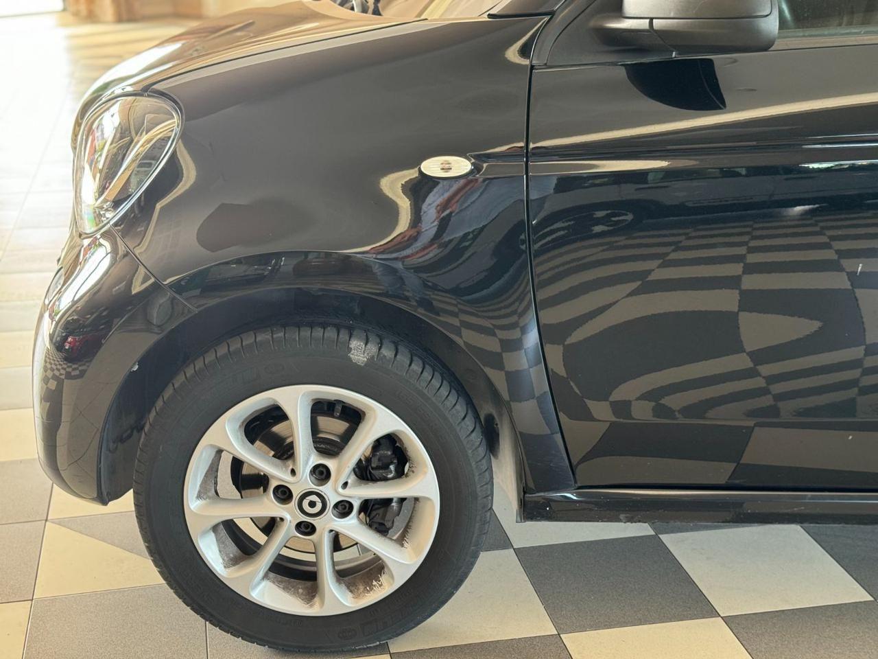 SMART ForFour 70 1.0 Passion Manuale Uni PRo