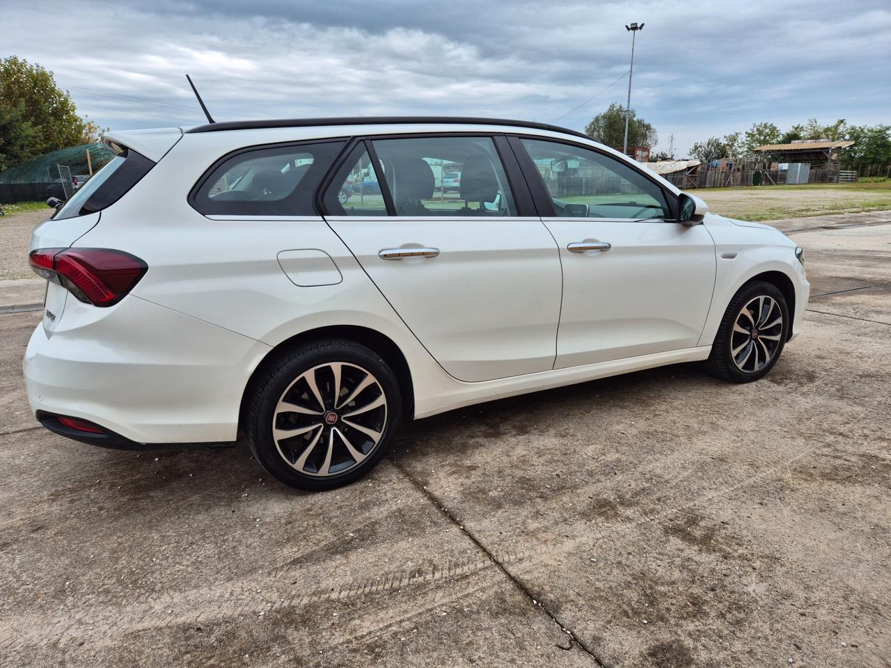 Fiat Tipo 1.6 Mjt sw 120 cavalli