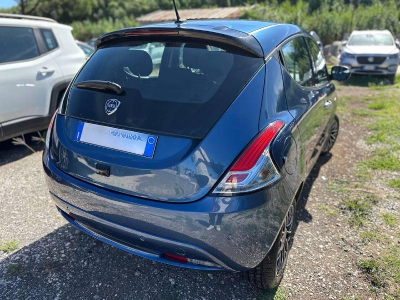 LANCIA Ypsilon III 2021 - Ypsilon 1.0 firefly hybrid Platino s&s 70cv