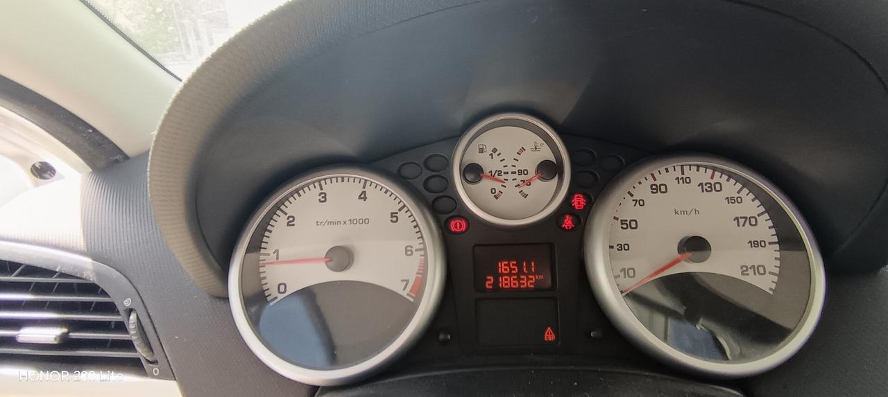 peugeot 207 gpl