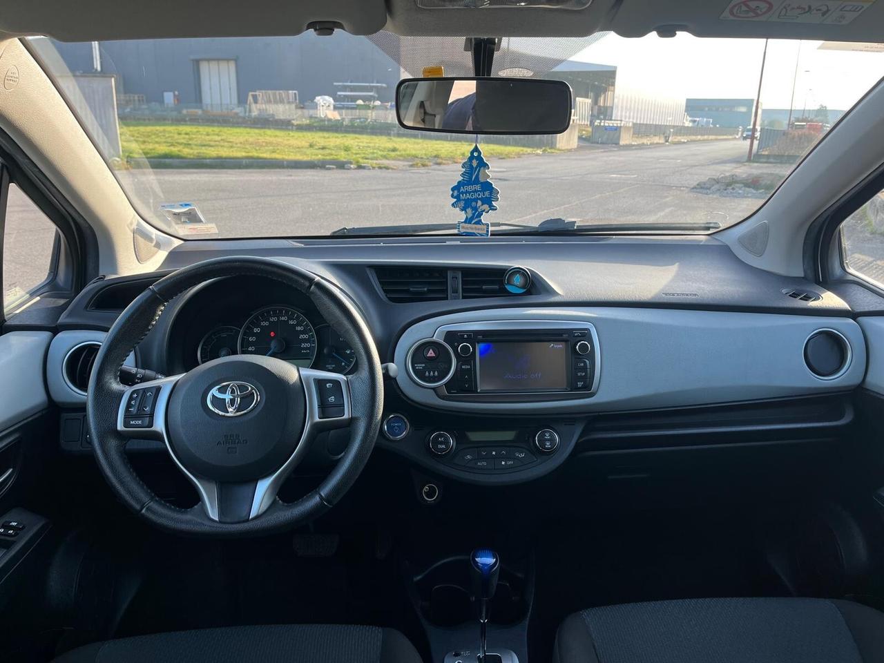 Toyota Yaris 1.5 Hybrid automatica 87000 km