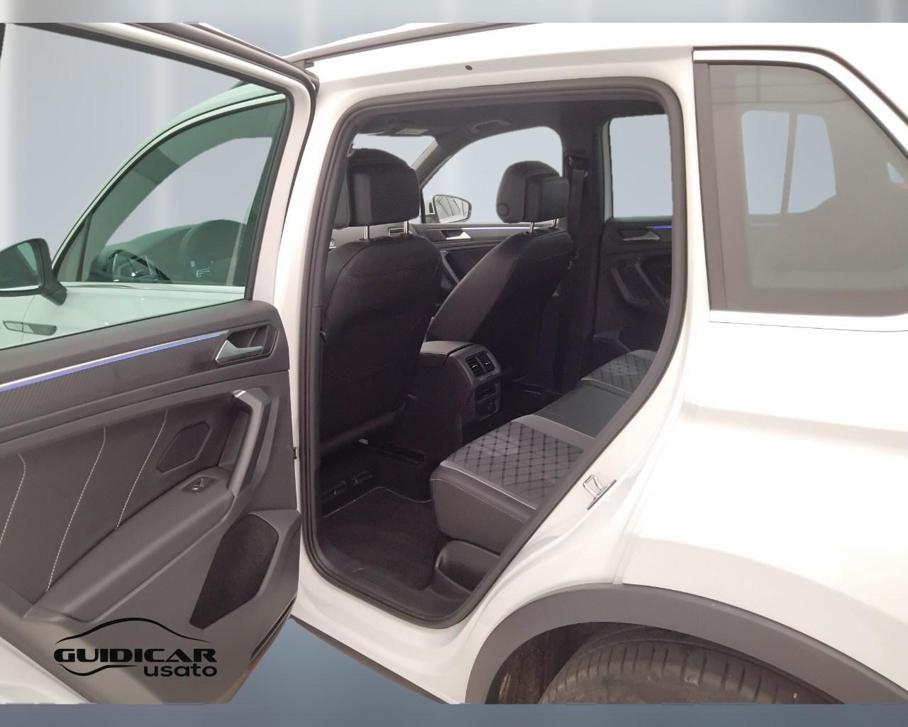 VOLKSWAGEN Tiguan II 2021 - Tiguan 1.5 tsi R-Line 150cv dsg