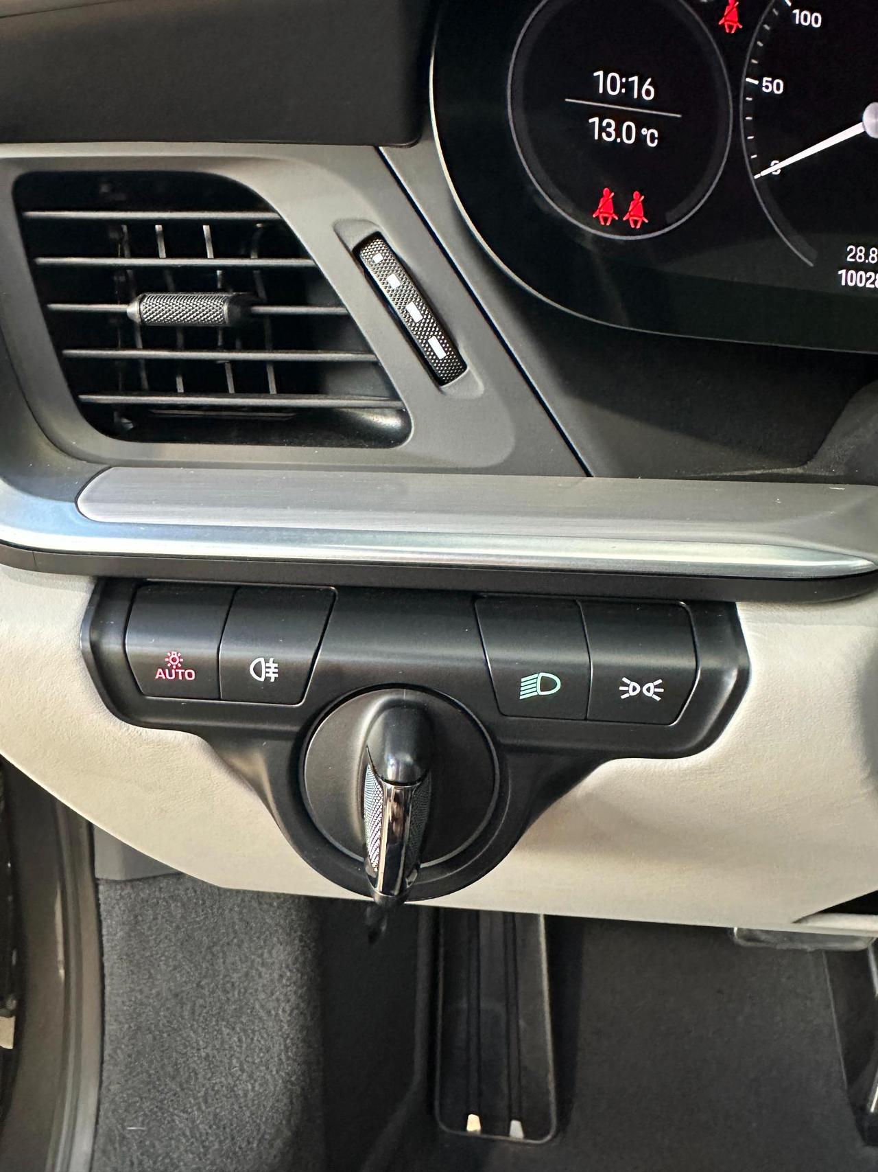 Porsche 911 Coupe 3.7 Turbo S auto Porsche Manufakturer - IVA