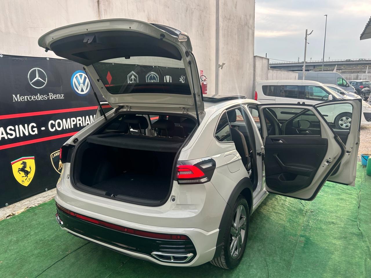 Volkswagen Taigo 2023 1.0 TSI 110 CV DSG R-Line FULL LEGGI!!!