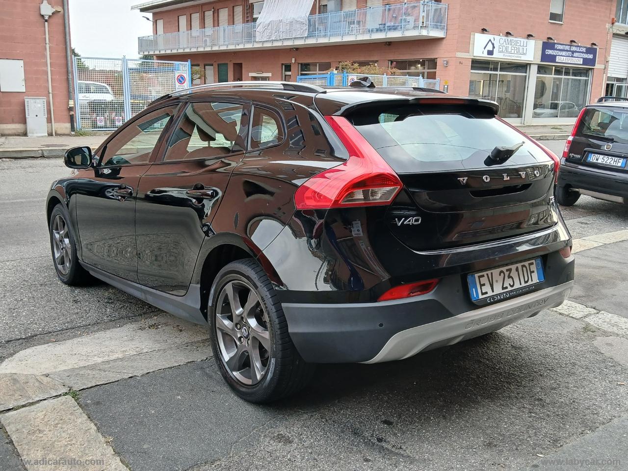 VOLVO V40 Cross Country D2 1.6 Kinetic