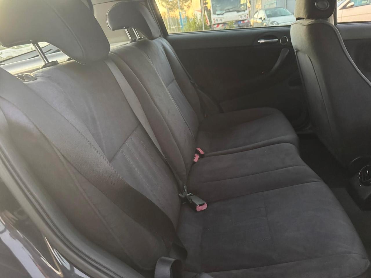 Alfa Romeo 147 1.6 Benz 5 porte SOLO 119.000 KM