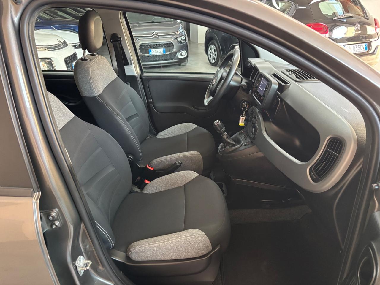 Fiat Panda 1.0 FireFly S&S Hybrid Garmin
