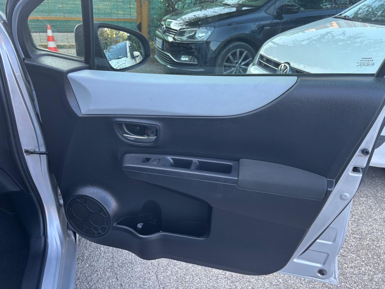 Toyota Yaris 1.5 Hybrid 5 porte Lounge