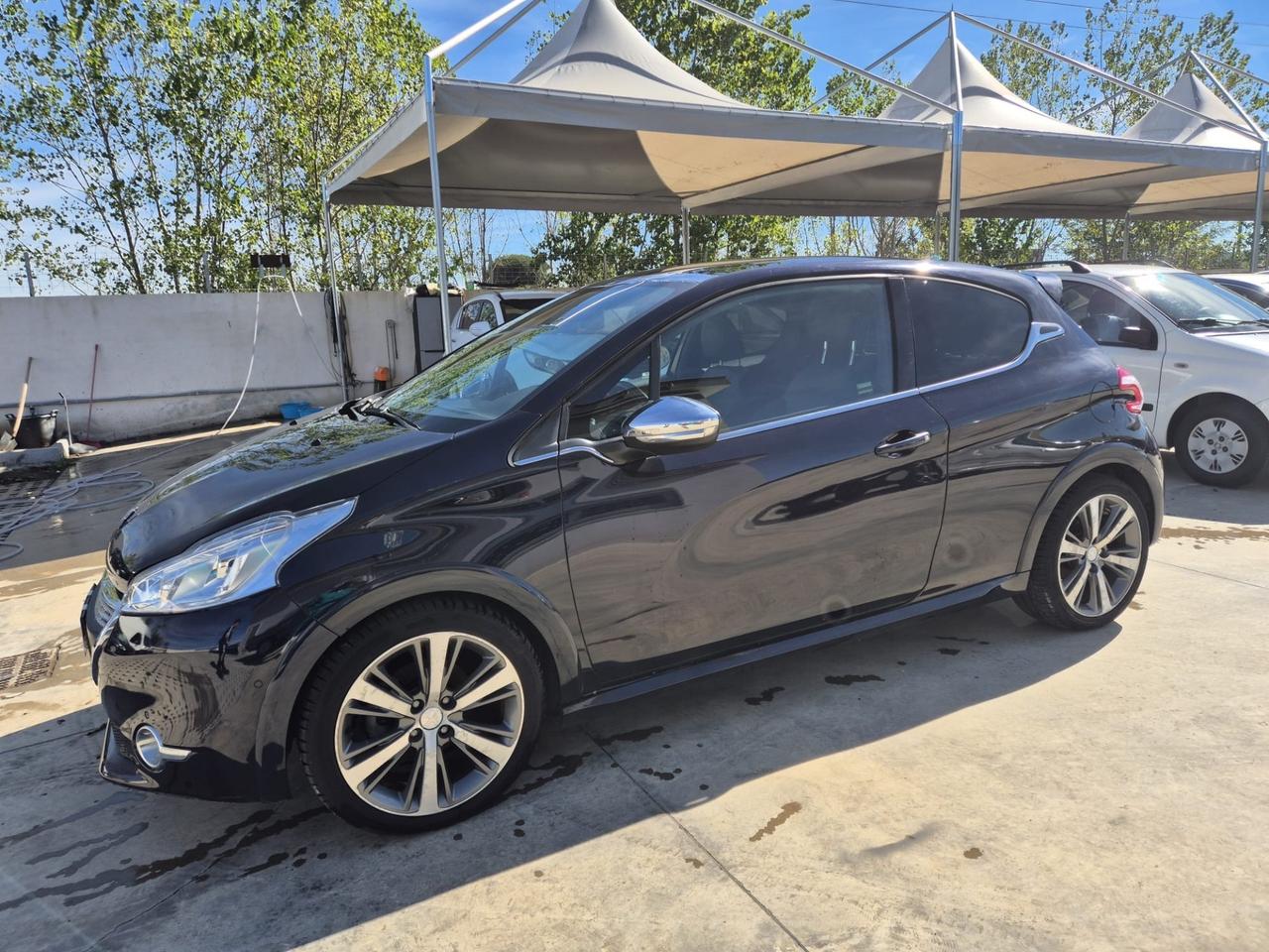 Peugeot 208 1.6 e-HDi 115 CV GT XY TETTO PANORAMICO