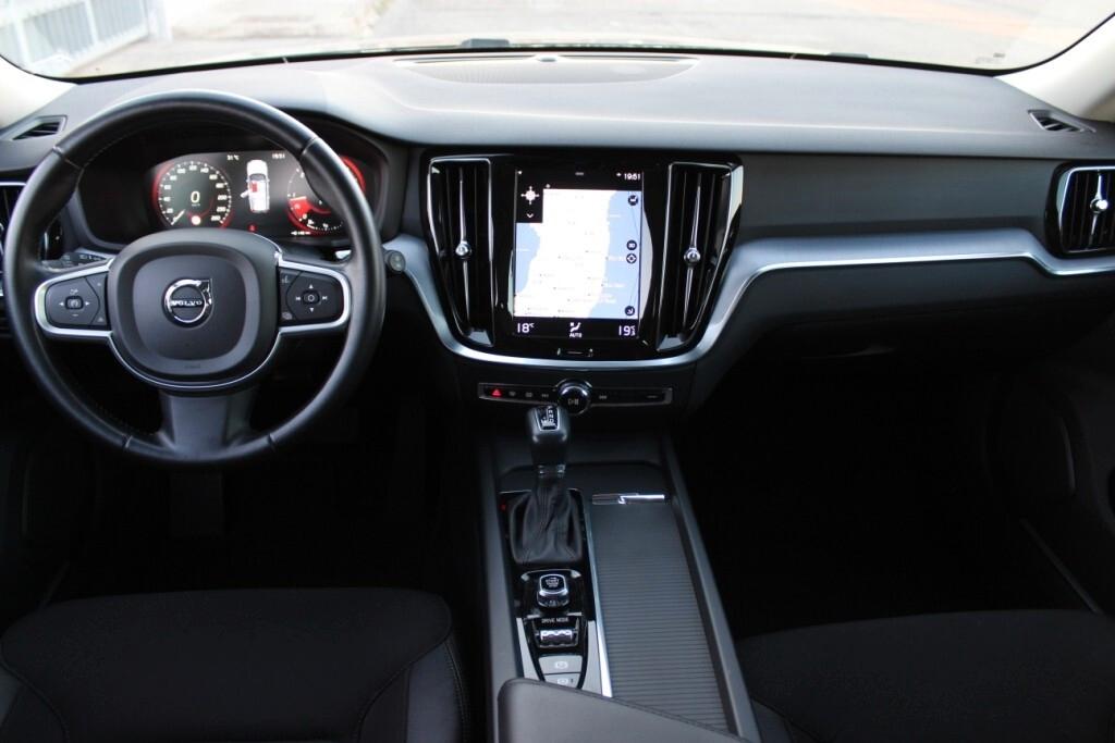 Volvo V60 2.0 D3 Geartronic *PELLE *RETROCAMERA