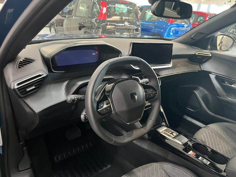 PEUGEOT 2008 PureTech 130 S&S EAT8 Allure