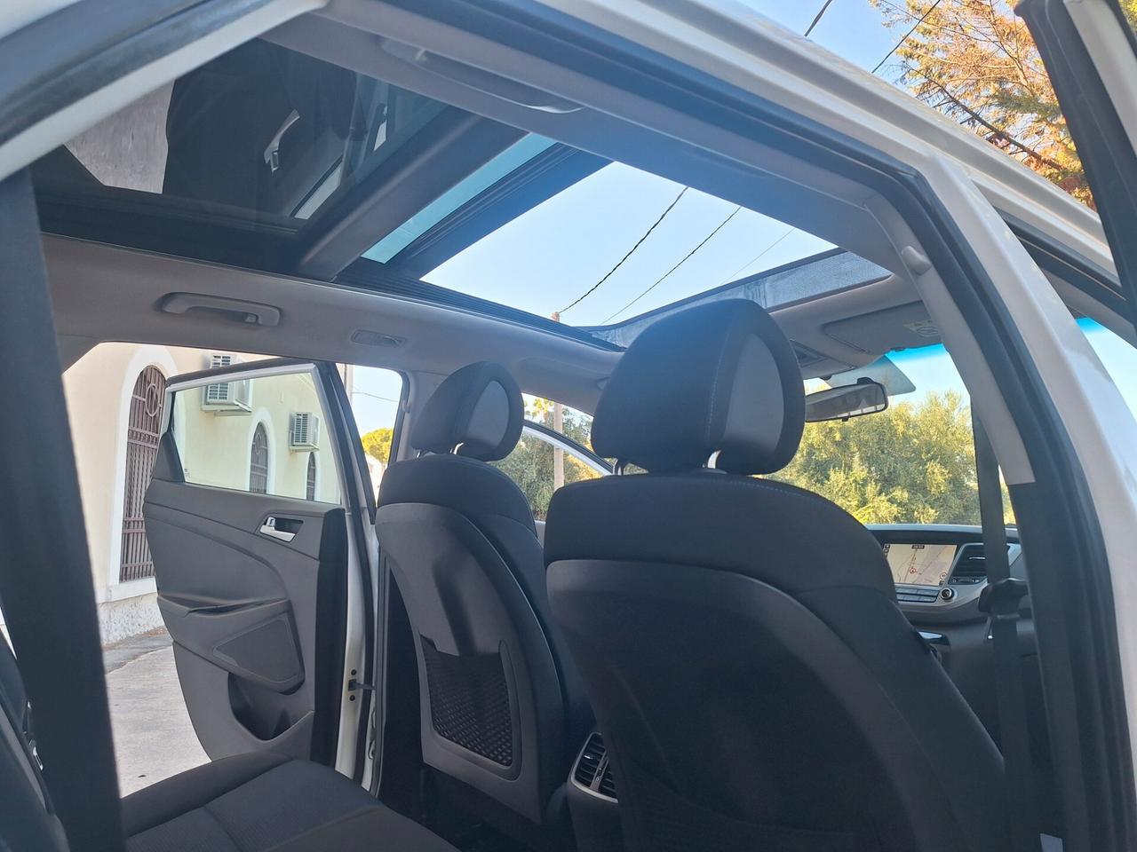 Hyundai Tucson 1.7 CRDI TETTO NAVI CAMERA 2018