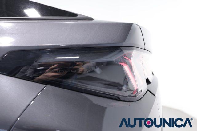 PEUGEOT 3008 HYBRID 136 E-DCS6 ALLURE FARI LED