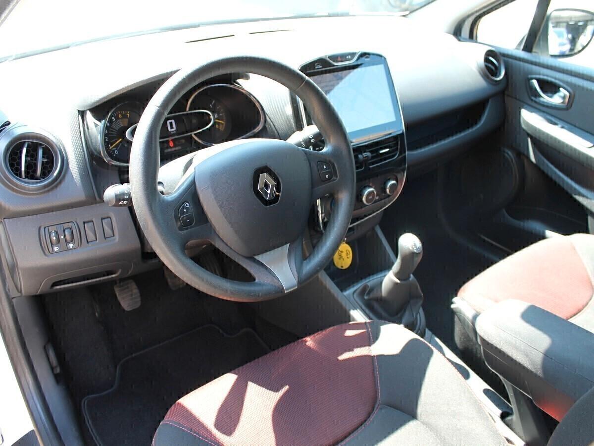 Renault Clio 1.2 Life 75cv E6 Navi PDC Retrocamera FINAZIABILE