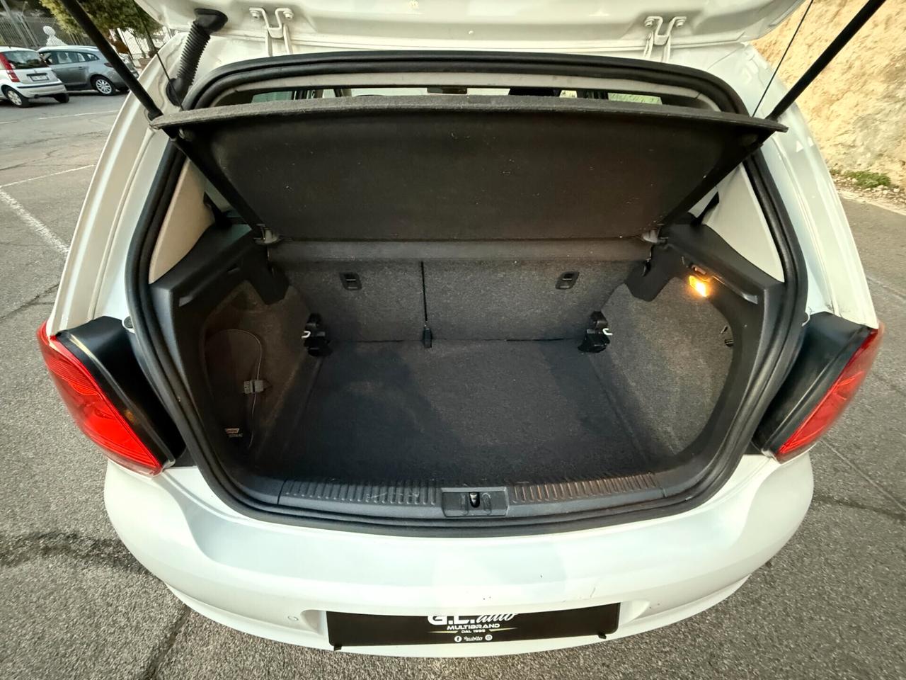 Volkswagen Polo/1.6 90 CV/CERCHI 16"/NEOPATENTATI