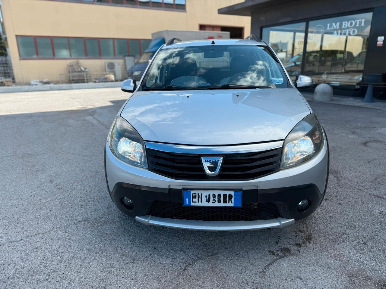 Dacia Sandero Stepway 1.6 GPL 2013 12 MESI DI GARANZIA