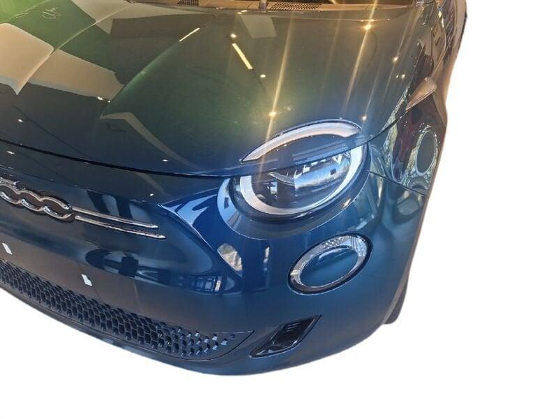 FIAT 500 elettrica La Nuova Serie1 La Nuova - Icon 320 Berlina
