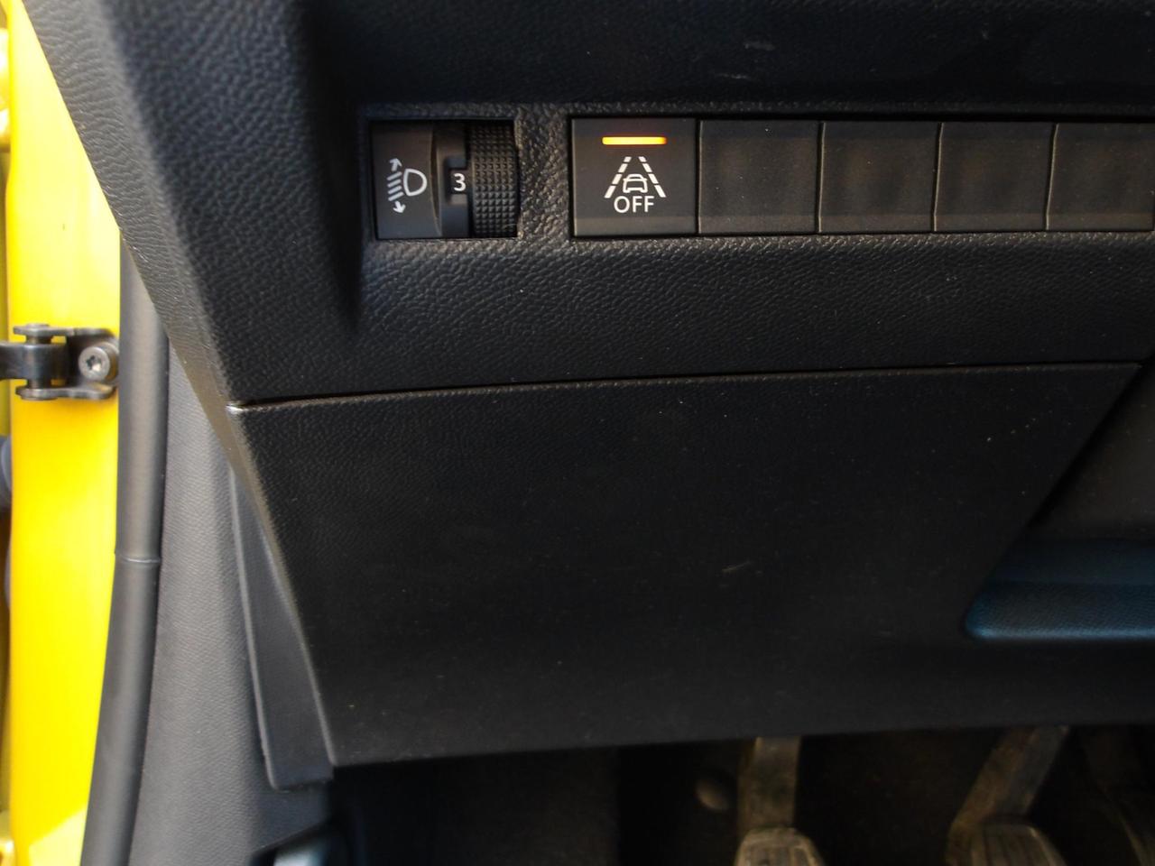 Peugeot 208 5 Porte 208 1.2 puretech Like s&s 75cv