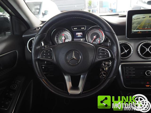 MERCEDES-BENZ GLA 200 d Sport autom