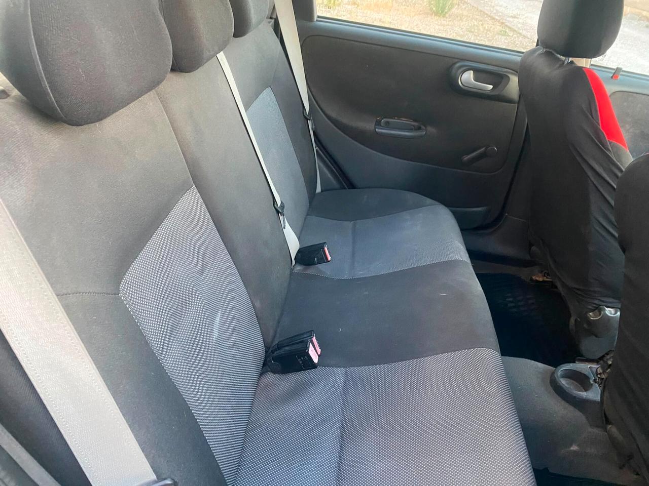 Opel Corsa 1.2 5 porte Cosmo
