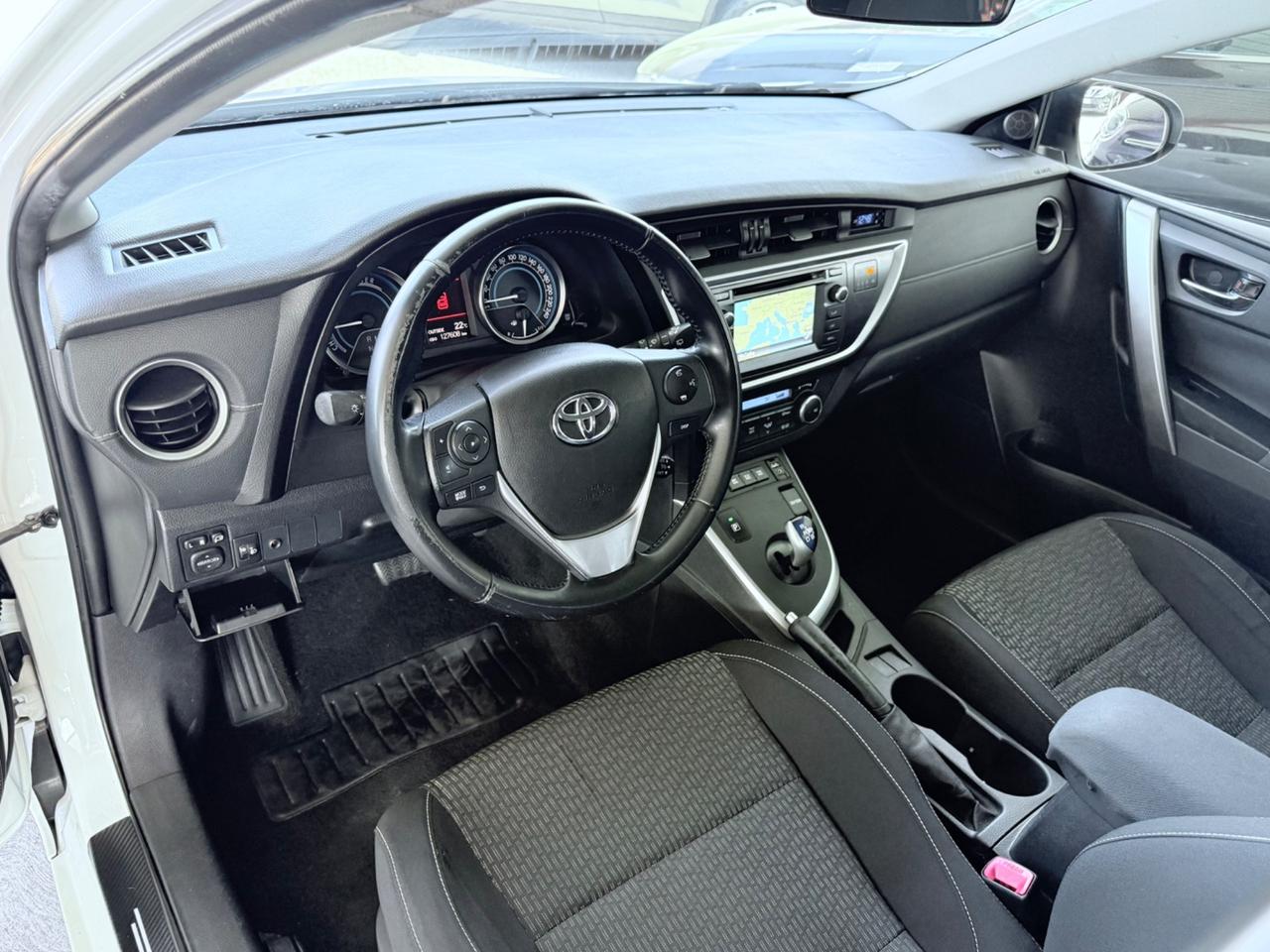 Auris 1.8 Hybrid Lounge-unipro-rate-