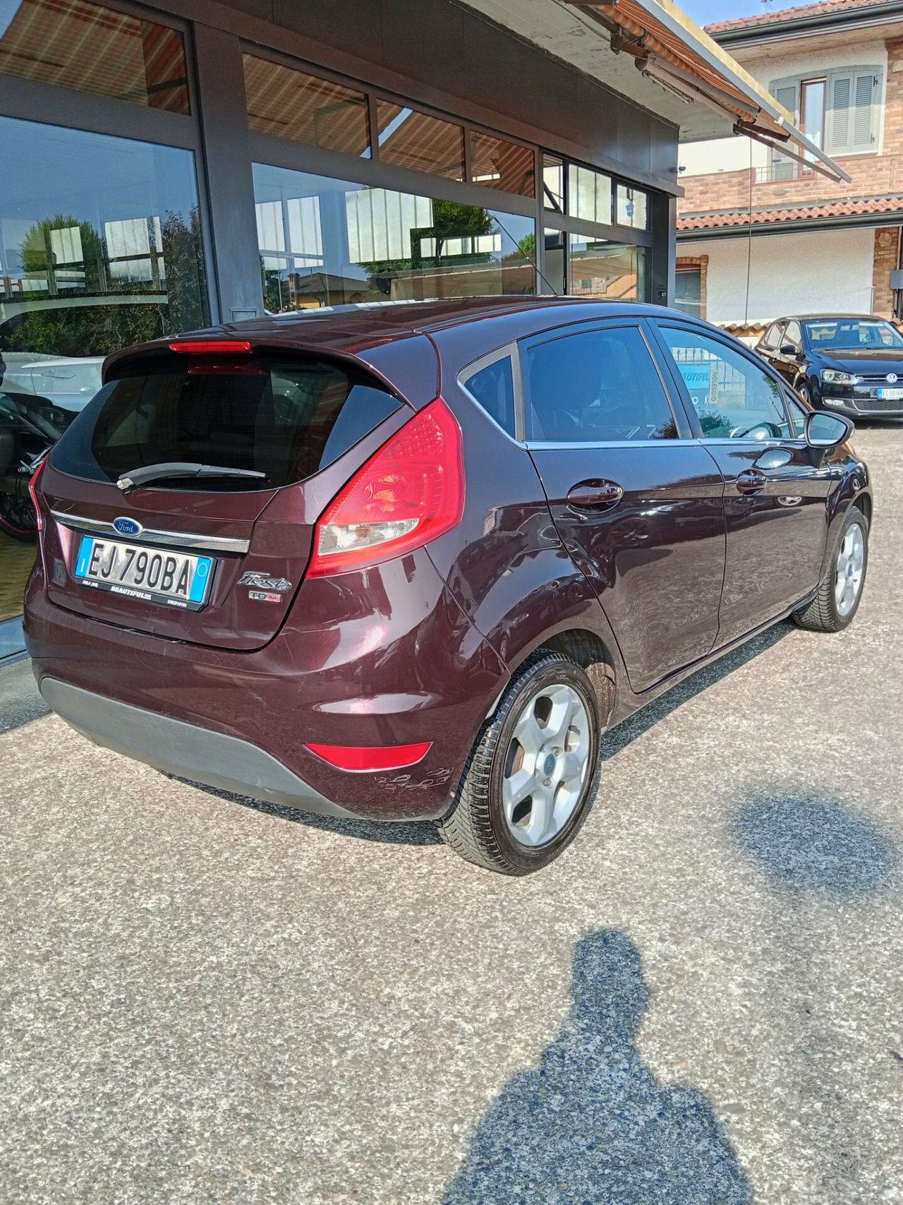 Ford Fiesta 1.4 TDCi 5p. Titanium