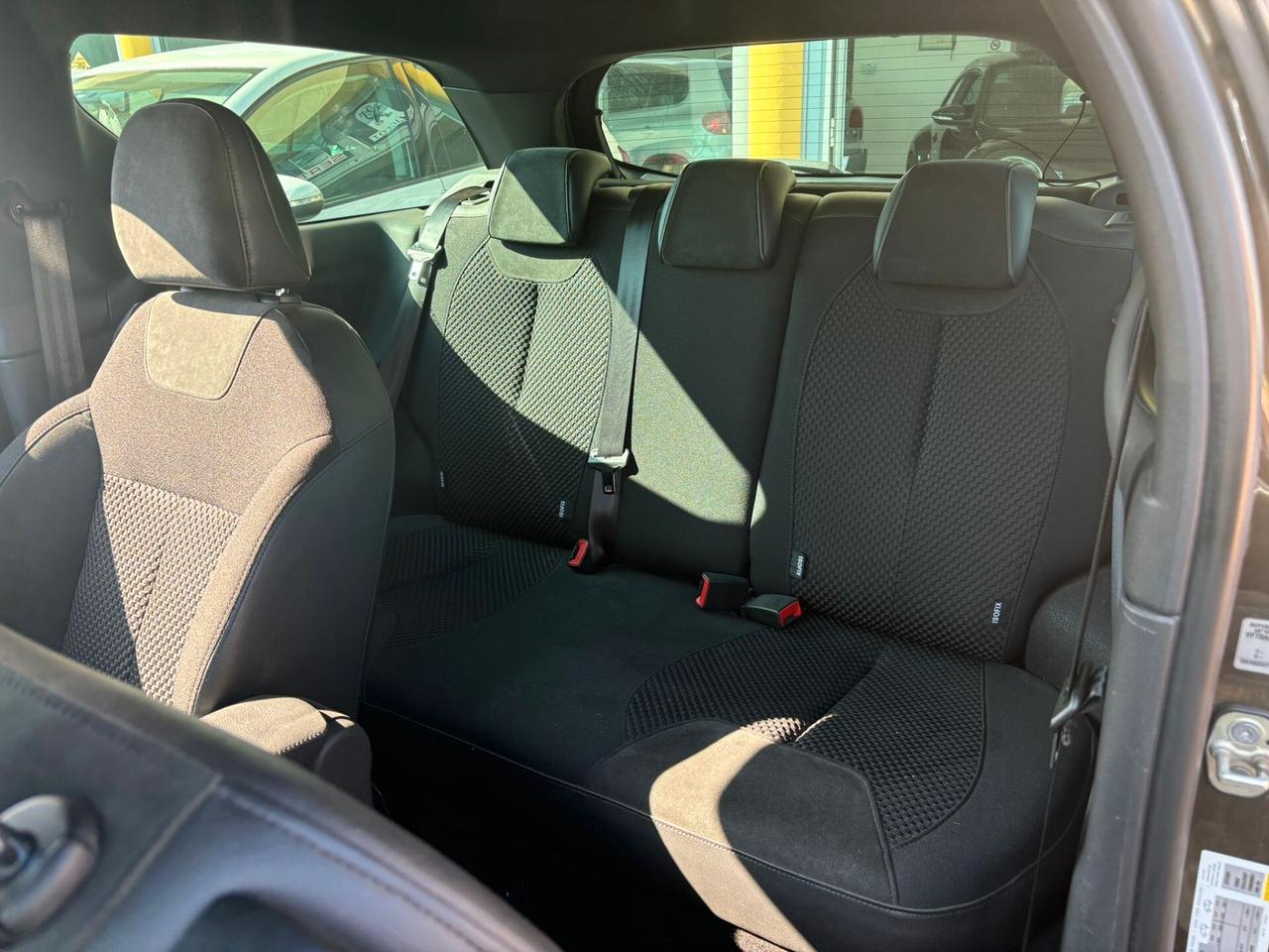 DS3 1.2 - 82cv anno 2014 con 104.889 km OK NEOPATENTATI