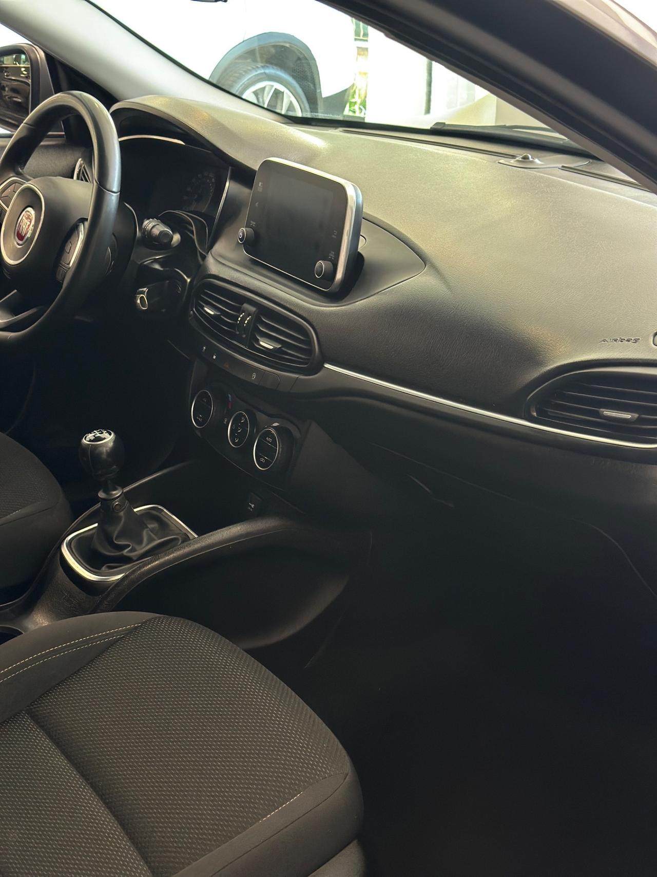 Fiat Tipo 1.6 Mjt S&S SW Lounge